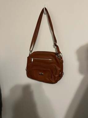B.Amici Margot Westhampton Leather Organizer Hobo Crossbody Bag